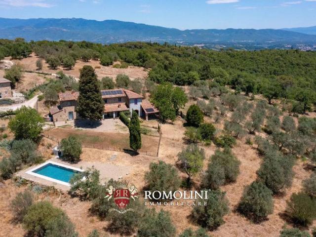 Casa indipendente in vendita a Laterina Pergine Valdarno AR
