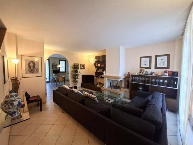 Casa indipendente in vendita a Laterina Pergine Valdarno AR