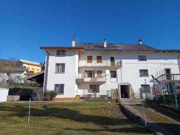 Casa indipendente in vendita a Lauco UD