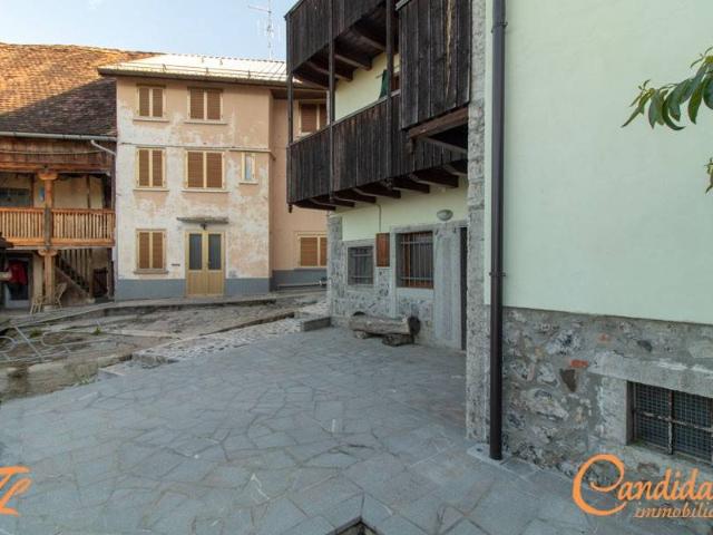 Casa indipendente in vendita a Lauco UD