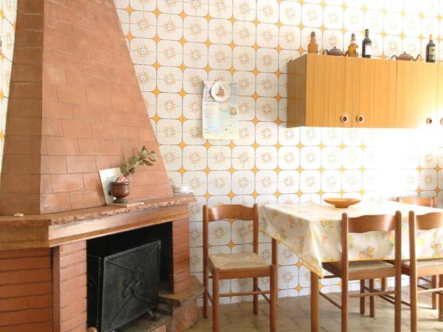 Casa indipendente in vendita a Laureana Cilento SA