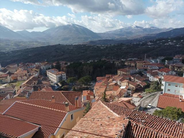 Casa indipendente in vendita a Lauria PZ