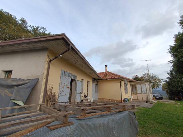 Casa indipendente in vendita a Lauria PZ