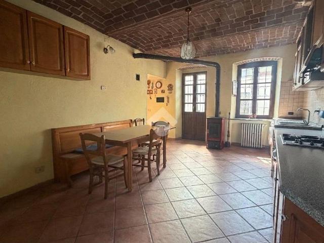 Casa indipendente in vendita a Lauriano TO