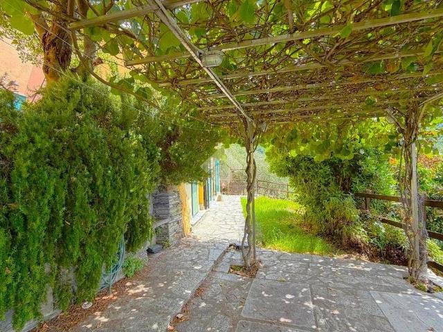Casa indipendente in vendita a Lavagna GE