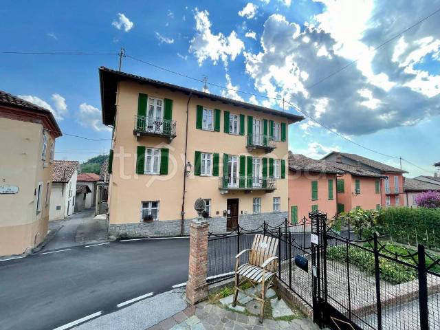 Casa indipendente in vendita a La Morra via Guglielmo Marconi, 10