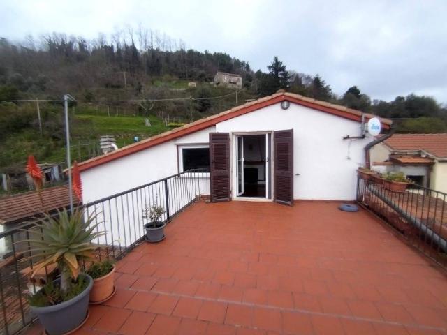 Casa indipendente in vendita a La Spezia SP