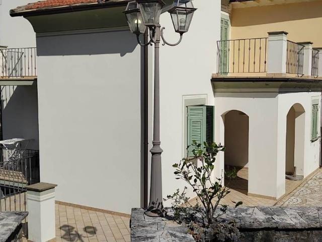 Casa indipendente in affitto a La Spezia SP