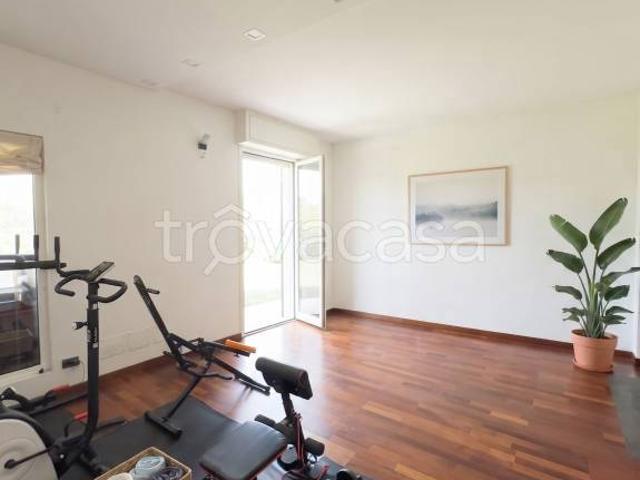 Casa indipendente in vendita a La Spezia via dei Pilastri, Isola