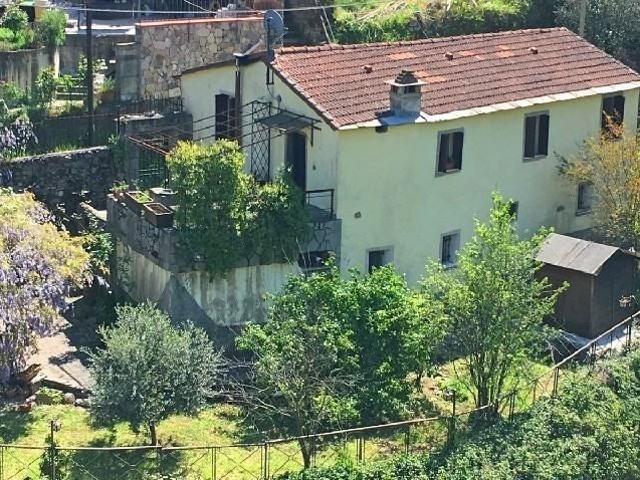 Casa indipendente in vendita a La Spezia