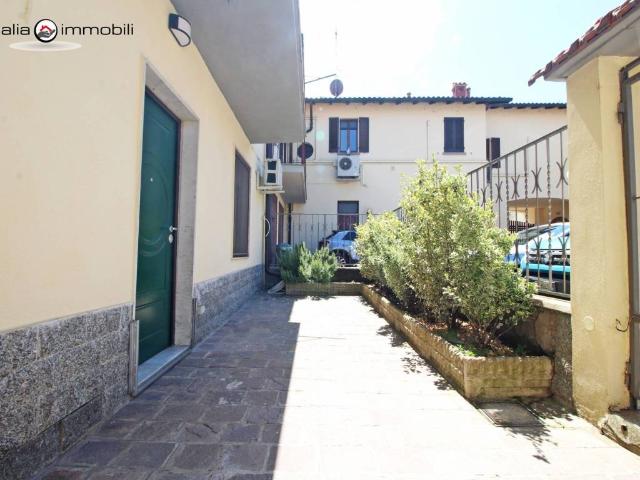 Casa indipendente in vendita a Lacchiarella MI