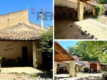 Casa indipendente in vendita a Laconi OR