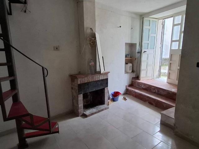 Casa indipendente in vendita a Lagonegro PZ
