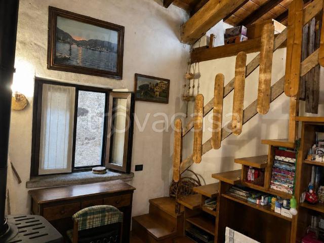 Casa indipendente in vendita a Laglio