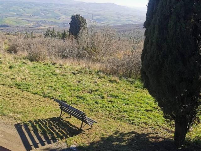 Casa indipendente in vendita a Lajatico PI