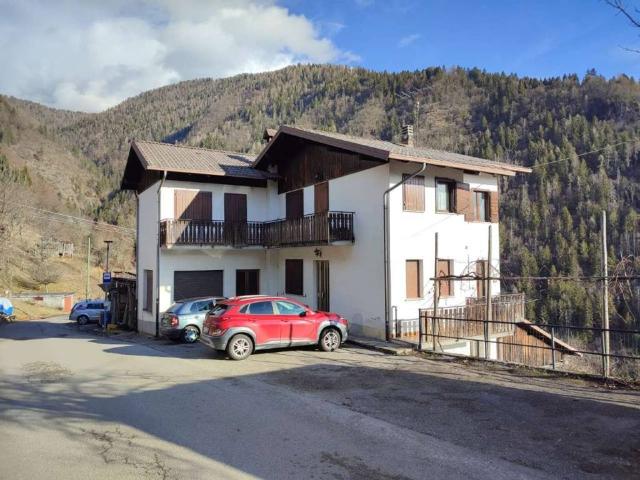 Casa indipendente in vendita a Lamon BL