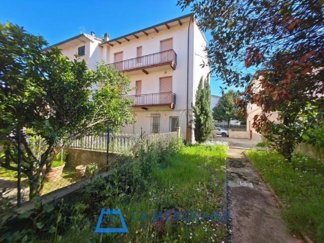 Casa indipendente in vendita a Lamporecchio PT