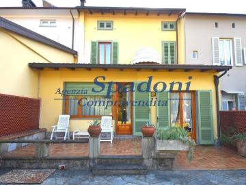 Casa indipendente in vendita a Lamporecchio PT