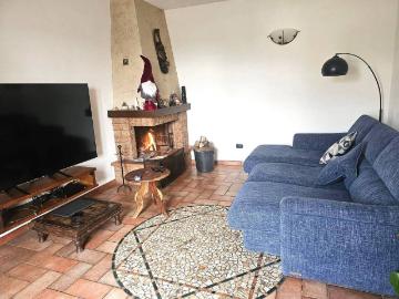 Casa indipendente in vendita a Lamporecchio PT