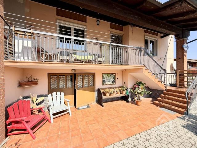 Casa indipendente in vendita a Lamporo VC