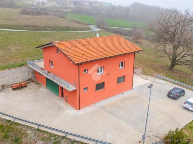 Casa indipendente in vendita a Langhirano PR