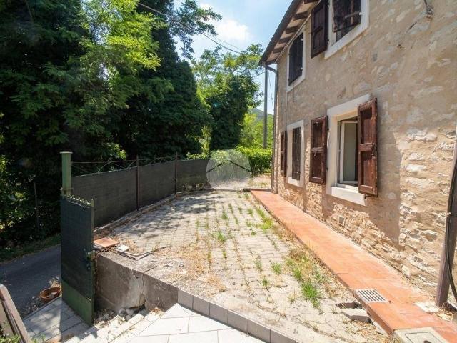 Casa indipendente in vendita a Langhirano PR