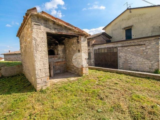 Casa indipendente in vendita a Langhirano PR