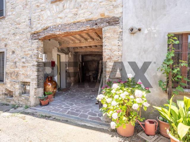 Casa indipendente in vendita a Langhirano PR