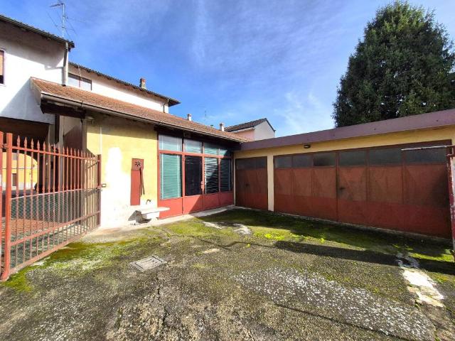 Casa indipendente in vendita a Landriano PV