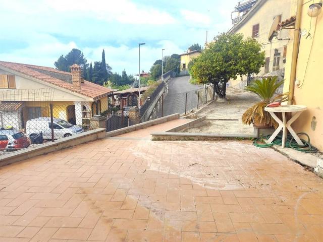 Casa indipendente in vendita a Lanuvio RM
