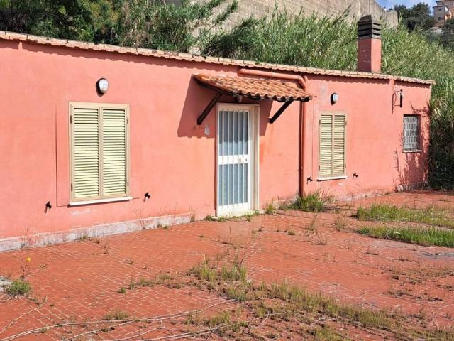 Casa indipendente in vendita a Lanuvio RM