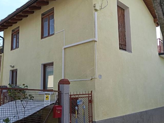 Casa indipendente in vendita a Lanzo Torinese TO