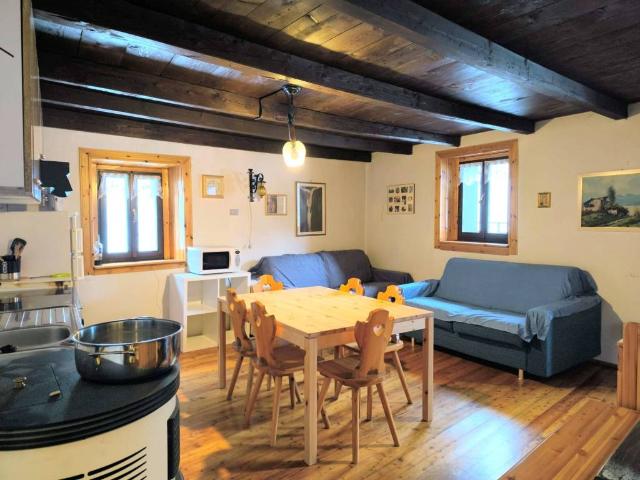 Casa indipendente in vendita a Lanzada SO