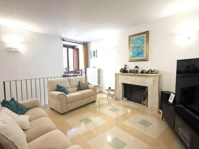 Casa indipendente in vendita a L'Aquila AQ