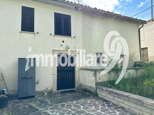 Casa indipendente in vendita a L'Aquila AQ