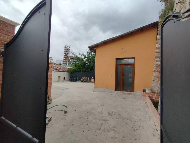 Casa indipendente in vendita a L'Aquila AQ