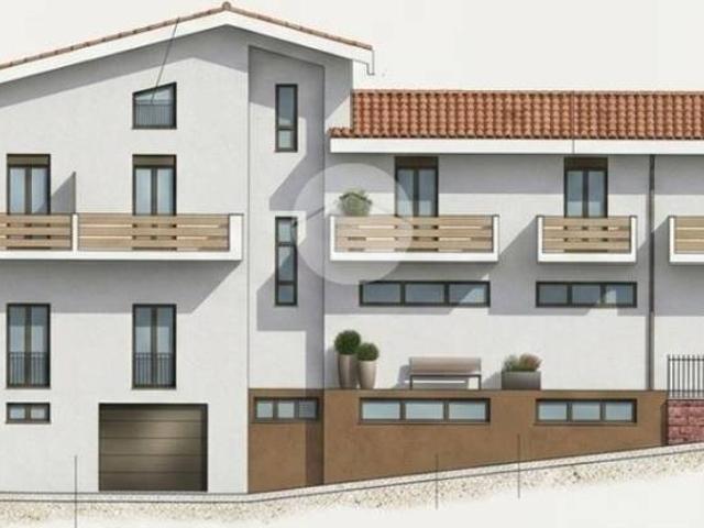 Casa indipendente in vendita a L'Aquila AQ
