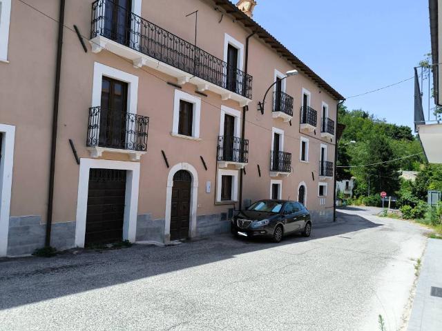 Casa indipendente in vendita a L'Aquila AQ