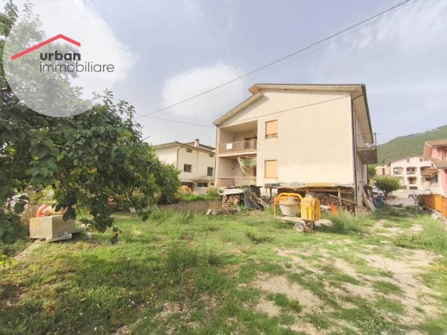 Casa indipendente in vendita a L'Aquila, Pettino Cansatessa