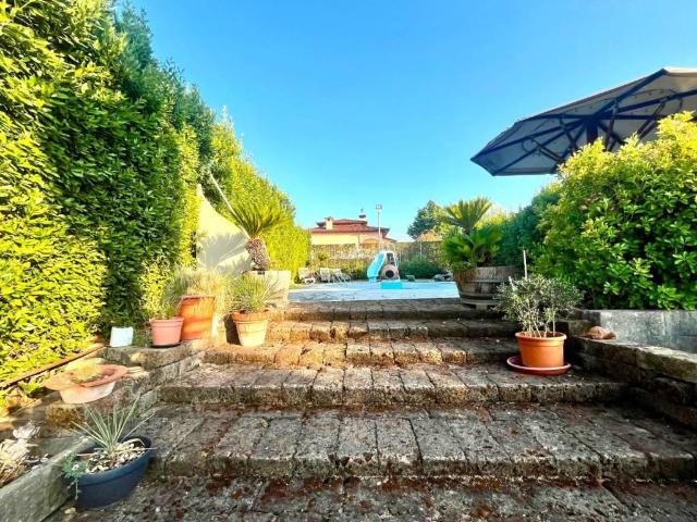 Casa indipendente in vendita a Larciano PT