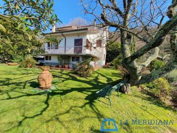 Casa indipendente in vendita a Larciano PT