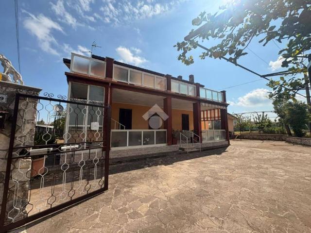 Casa indipendente in vendita a Lariano RM