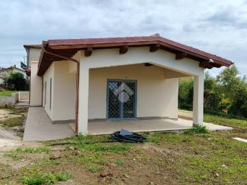 Casa indipendente in vendita a Lariano RM