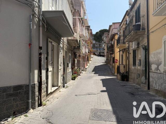 Casa indipendente in vendita a Lascari PA