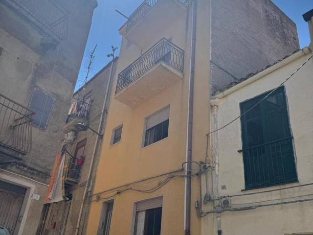 Casa indipendente in vendita a Lascari PA