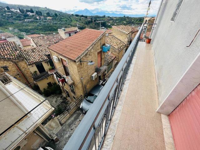 Casa indipendente in vendita a Lascari PA