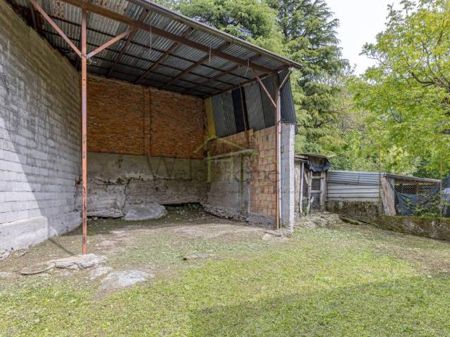 Casa indipendente in vendita a Lasnigo CO
