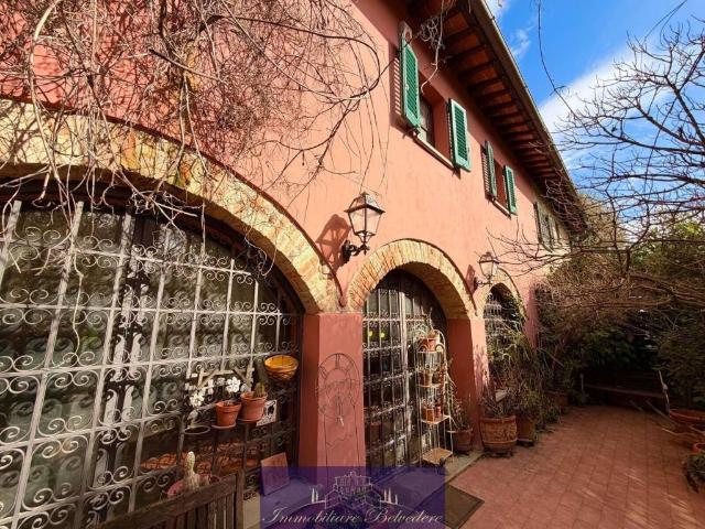 Casa indipendente in vendita a Lastra a Signa FI
