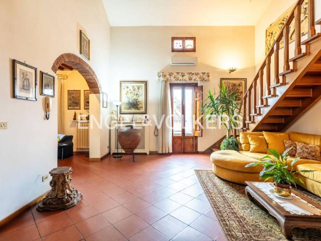 Casa indipendente in vendita a Lastra a Signa FI