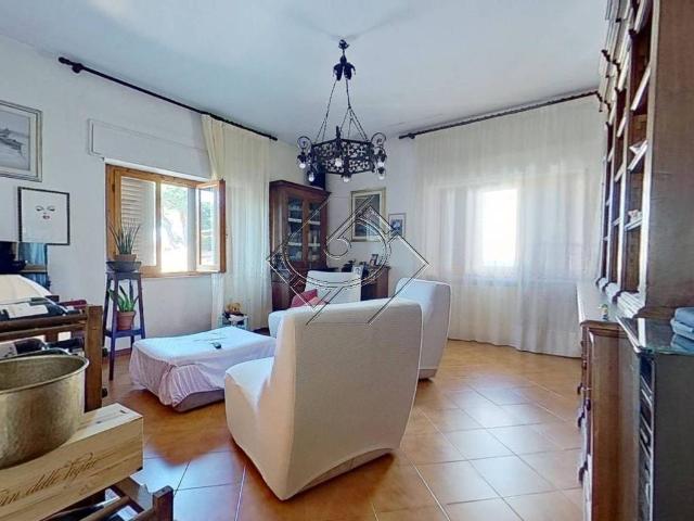 Casa indipendente in vendita a Lastra a Signa FI